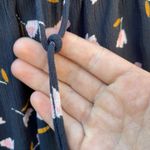 Billabong medium blue with pink flowers cropped flowy blouse Photo 4