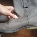 Faded Glory Brown short boots size 6.5 never worn by  Photo 3