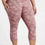 Athleta  Leggings Womens Large Tall Pink Camo Ultimate Stash Pocket Texture Capri Photo 0