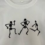 🦋 White Cropped Dancing Skeleton Crew Neck Sweatshirt Halloween Spooky Small Photo 1