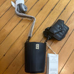 BEIS NWT  the Koozie Sling in black Photo 5