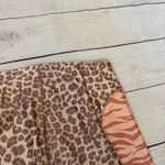 Good American Good America pink beige tan gym biker workout shorts size 7 Electric Feel Animal Photo 9