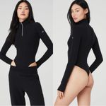 Alo Yoga Rise Up Ribbed Long Sleeve Half Zip Shirt Top Bodysuit Photo 1