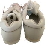 Reebok women’s comfort walking shoes white leather Sz 10 casual lace up sneakers Photo 4