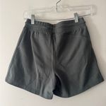 Alphalete  Women's Essential Core Shorts Charcoal Gray Drawstring Pockets Stretch Photo 4