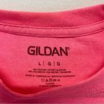 Gildan T-shirt pink crewneck short sleeve tee barbiecore Barbie women’s Large Photo 3