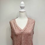 Acting Pro  Pale Mauve Sleeveless V Neck Top With Ivory Dots Size Medium Photo 2