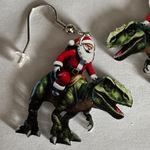 Source Unknown Santa Dinosaur Earrings Photo 0