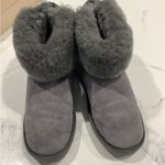 WARM COMFY SHEEPSKIN BOOTIES ⛄️❄️ Gray Size 9 Photo 2