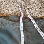 Gloria Vanderbilt Women's Size 16 Olive Green Straight Leg Pants Casual Comfort Photo 3