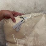 RUMORED Balance Crewneck In Coconut Cream White Photo 6