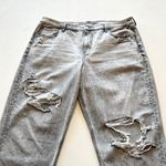 American Eagle 90’s Ripped Curvy Straight Jeans Photo 2