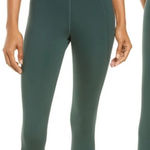 Girlfriend Collective Girlfriend‎ Collective cropped leggings Moss green size large Photo 0