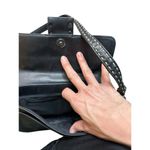 G by Guess Women's Black Leather Shoulder Straps Hand Bag Y2K 90s 2000s Photo 5