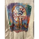 XL VERY RARE VINTAGE 1996 NY Yankees World Champions Twin Towers T Photo 1