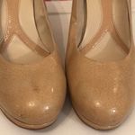Naturalizer 9W  Nude Platform Pump Heels Career Photo 2