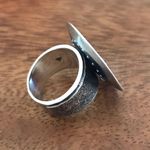 Silpada  Oval Hammered Sterling Silver Ring Size 6 Photo 2