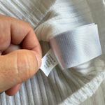 Old Navy  Women's Large Textured Short Sleeve Scoop Neck White Top Photo 3