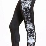 Alo Yoga Black White Dark Krystal Graphic High Waisted Airbrush Workout Leggings Photo 2