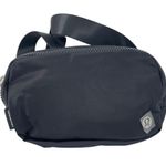 Lululemon  Black & White Wordmark Logo Everyday Belt Bag NWT Photo 4
