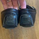 Tahari  Barrie loafers women’s 5.5 black soft leather slip on. Buckle in front Photo 2