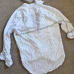 Aritzia  Striped Shirt XS - White Photo 2