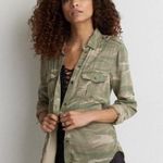 American Eagle AEO Green Camo Stay Lovely Boyfriend Fit Button Down S Photo 0