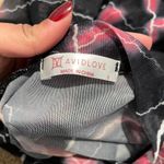 Black and pink lightning print mesh top. avidlove size small Photo 3