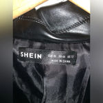 SheIn  faux leather black bomber jacket & Old Navy black striped skirt‎ XL Photo 3
