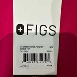 FIGS NWT  Casma 3 Pocket Scrub Top Photo 2