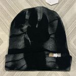 Stitch’d Women’s/Juniors Black & White Beanie Winter Hat Photo 0