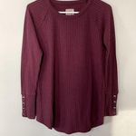 Chasor maroon red long sleeved crewneck sweater button detail women size small Photo 0