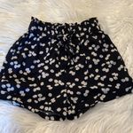 SO Super High Rise Shorts size XS have elastic and two pockets in front brand new Photo 0