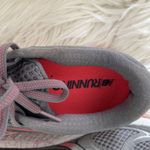 New Balance  Running Shoes size 10.5 excellent condition very comfortable Photo 2