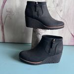 NWOT Dr. Scholl's Women's Bianca Black Suede Wedge Booties Size 7.5 Ankle Boots Photo 2