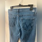 MOTHER The Weekender Fray Denim Jeans in Sweet And Sassy Size 31 Photo 6