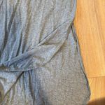 Lululemon short sleeve side cut gray t-shirt size 8 Took size tag off but meas Photo 3