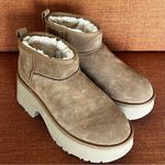 UGG  New Women's Classic Ultra Mini New Heights Boot Size 10 # 2512127 Photo 2