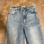 Abercrombie & Fitch  | The 90s straight Light Blue Distressed Straight Leg Jeans Photo 3