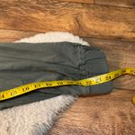 A pea in the pod  Pants Maternity Size Large Green Jogger‎ Cropped Cargo Photo 3