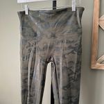 Spanx Green Camo Faux Leather Leggings - Large Photo 2