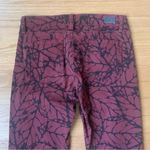 Paige Maroon Red and Black Skyline Leaf Abstract Print Skinny Jeans Size 28 Photo 6