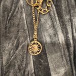 Elegant Gold Chain Necklace Photo 2