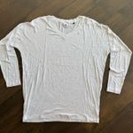 CAbi  Serenity Tee cream/gray size medium Photo 0