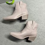 Call it spring Outlaw Western Rodeo Cowgirl Ankle Booties Boots Size 7.5 NIB Photo 1