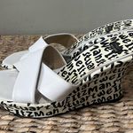 Stuart Weitzman NEW BLACK & WHITE LEATHER GRAFFITI PRINT LOGO SANDAL WEDGE 9.5 Photo 5