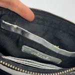 Michael Kors LARGE PATENT LEATHER WRISTLET Photo 2