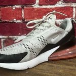 Nike Women’s Airmax 270 size 7 Photo 1