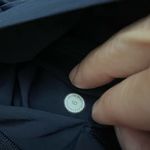 Lululemon Evergreen Anorak – True Navy/Black – Size 6 – Packable Belt Bag Photo 7