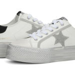 Boutique  Sneakers Photo 0